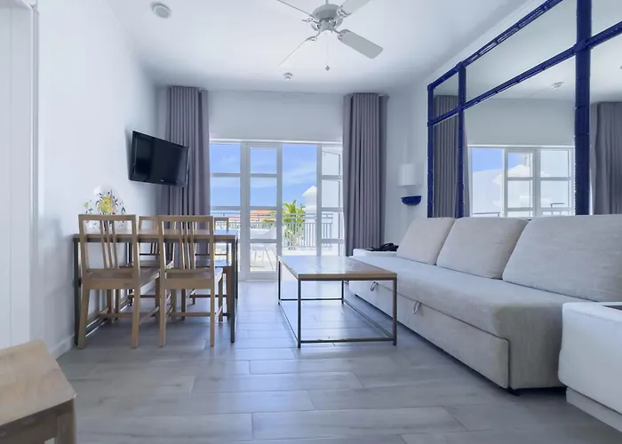 Aparthotel Parque Del Sol