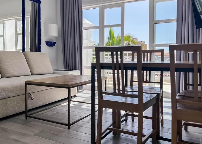 Апарт-готель Parque Del Sol 3*